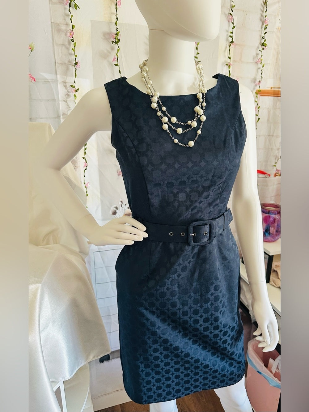Banana Republic Sleeveless Belted Sheath Dress