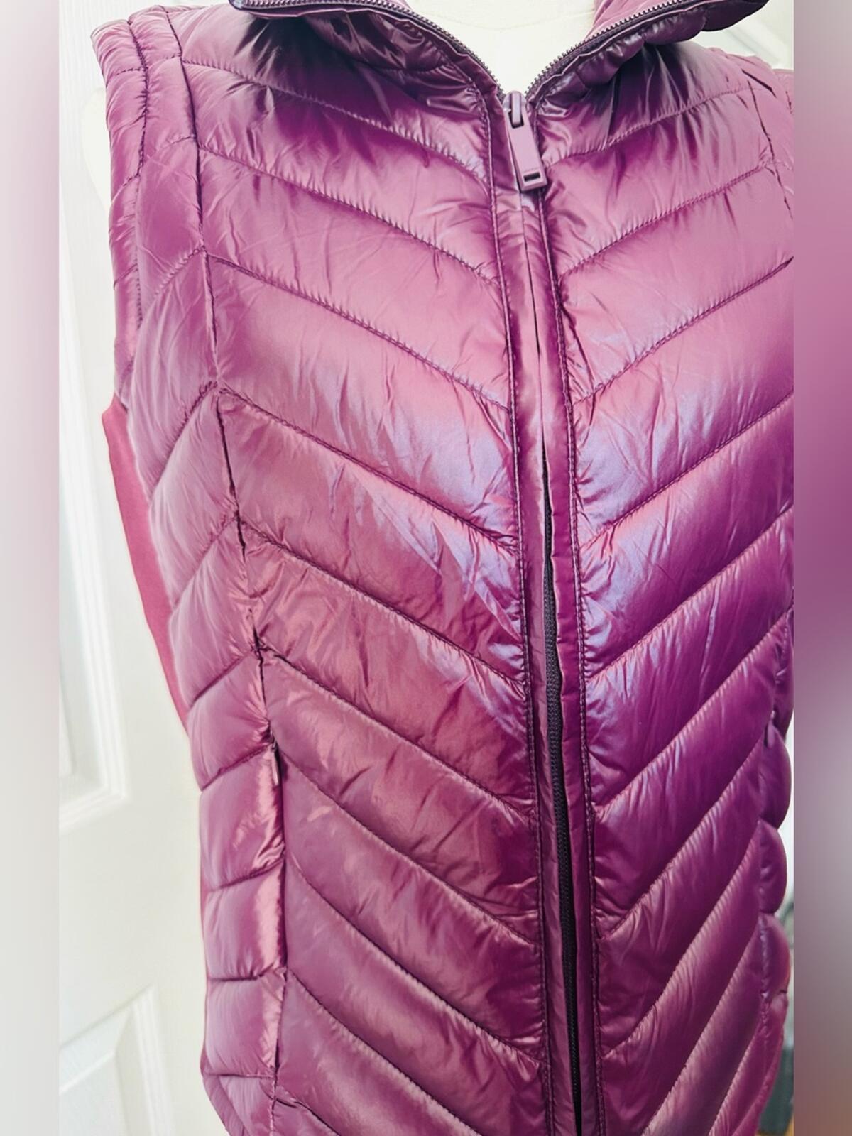 Calvin Klein Quilted Puffer Vest in Plum