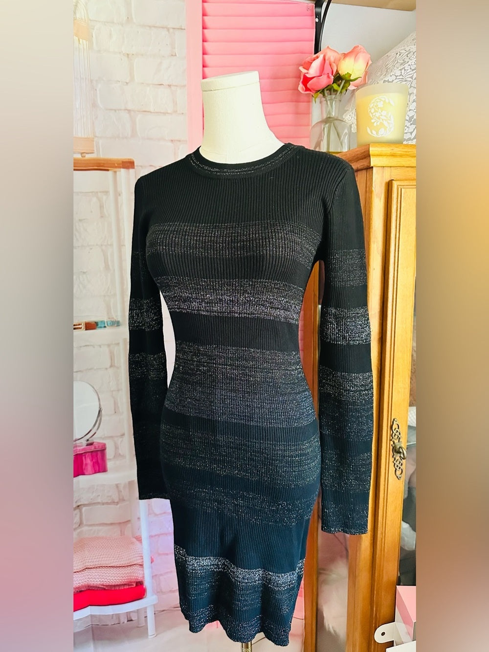 John + Jenn Black Ribbed Metallic-Strip Long-Sleeve Bodycon Dress