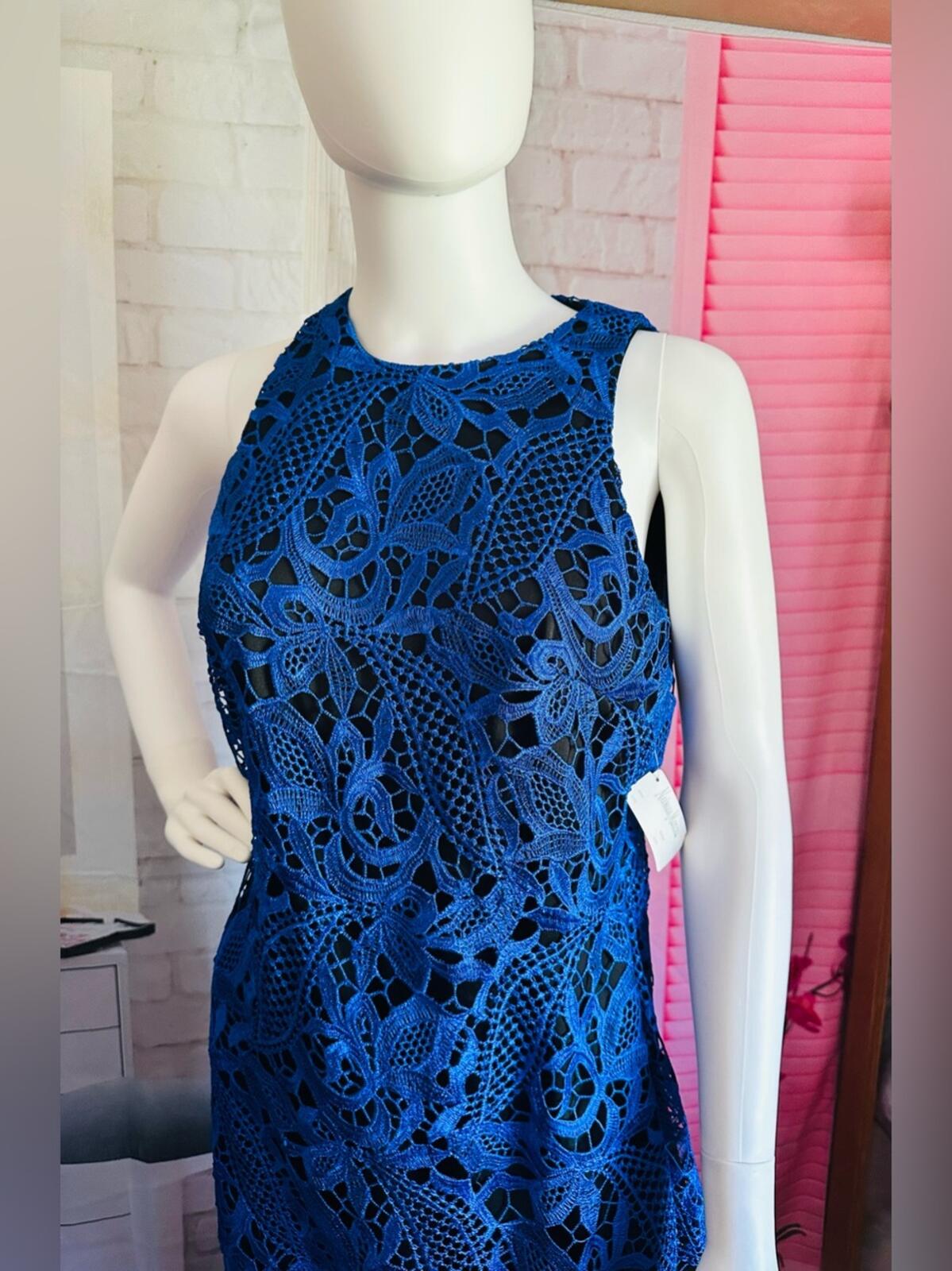 Alexia Admor Blue Guipure Lace Sheath Dress