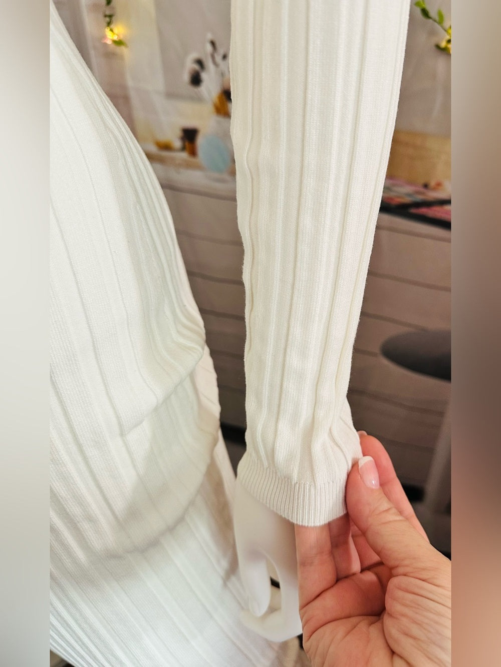 Forever 21 Ivory Ribbed Knit Long Sleeve Bodycon Dress