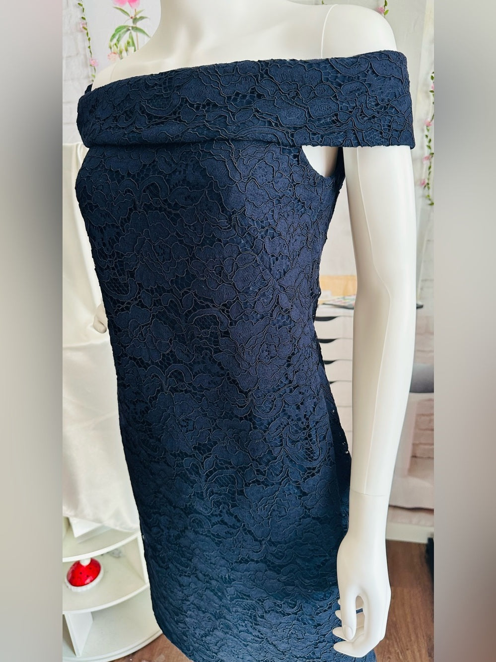 Lauren Ralph Lauren Navy Lace Off Shoulder Sheath Dress