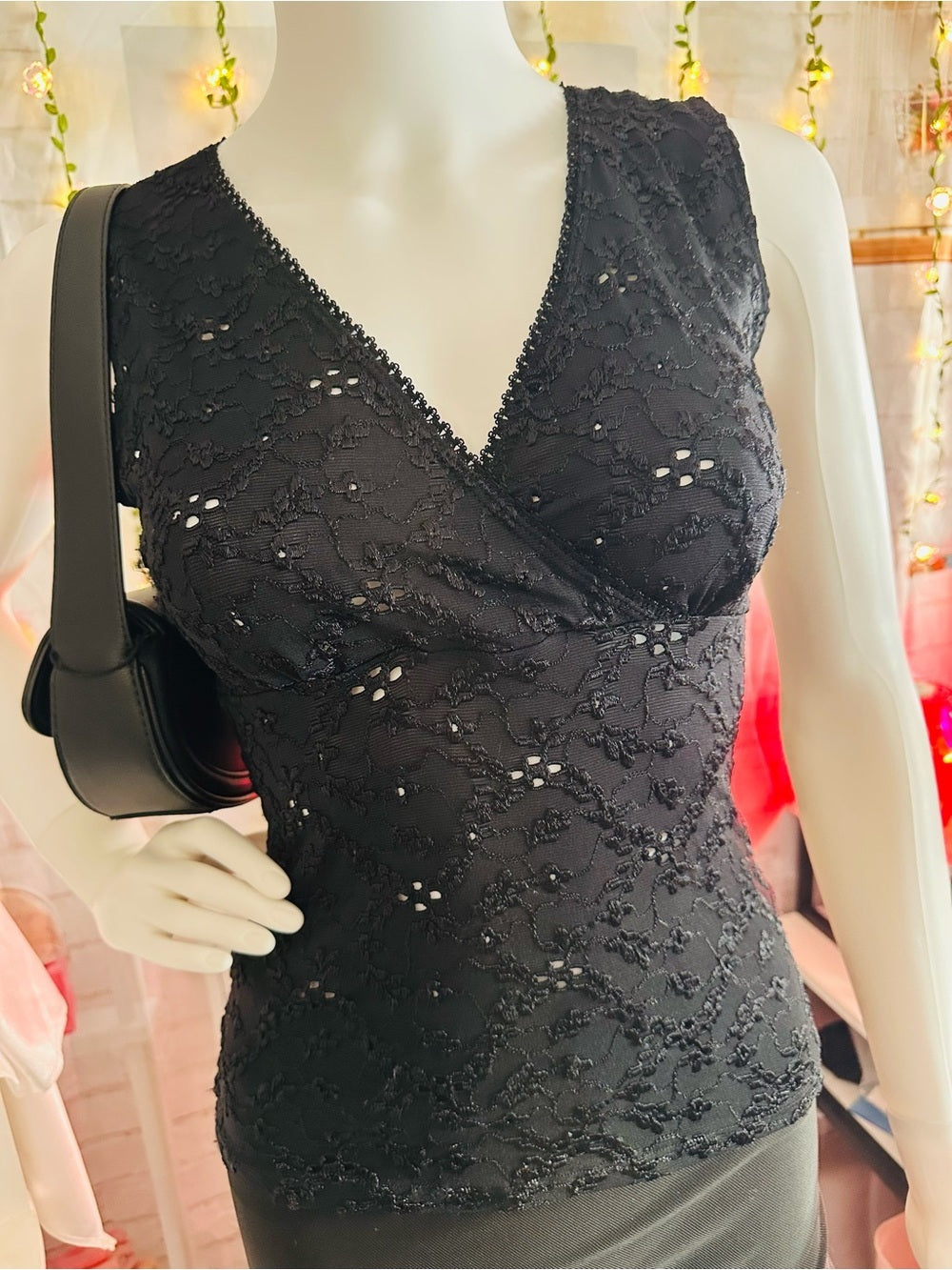 Agenda Black Floral Lace V Neck Fitted Tank Top