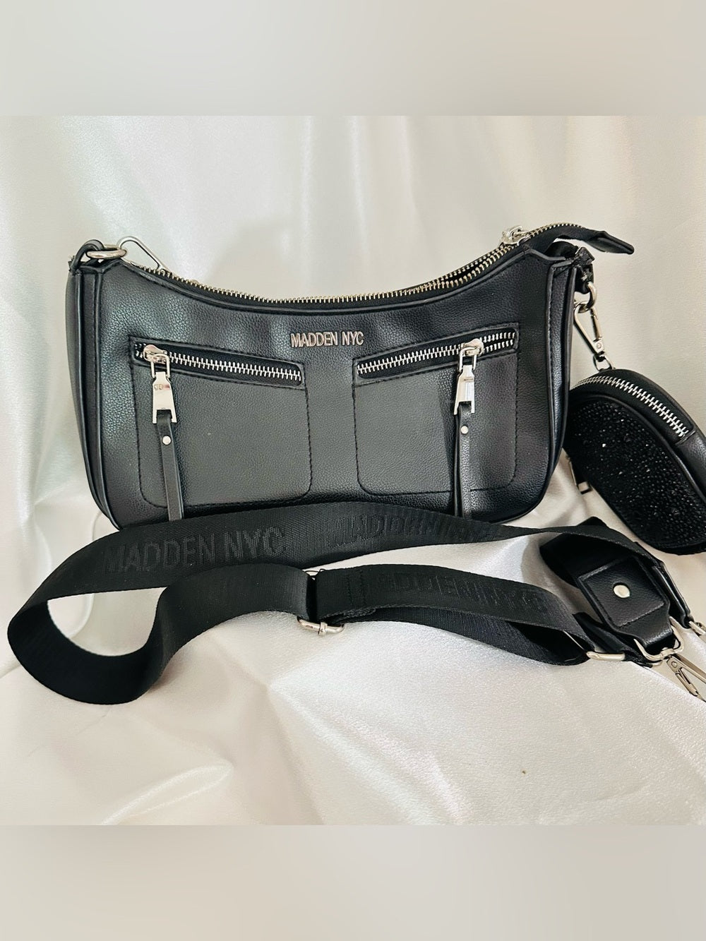 Madden NYC Chain Strap Crossbody Handbag