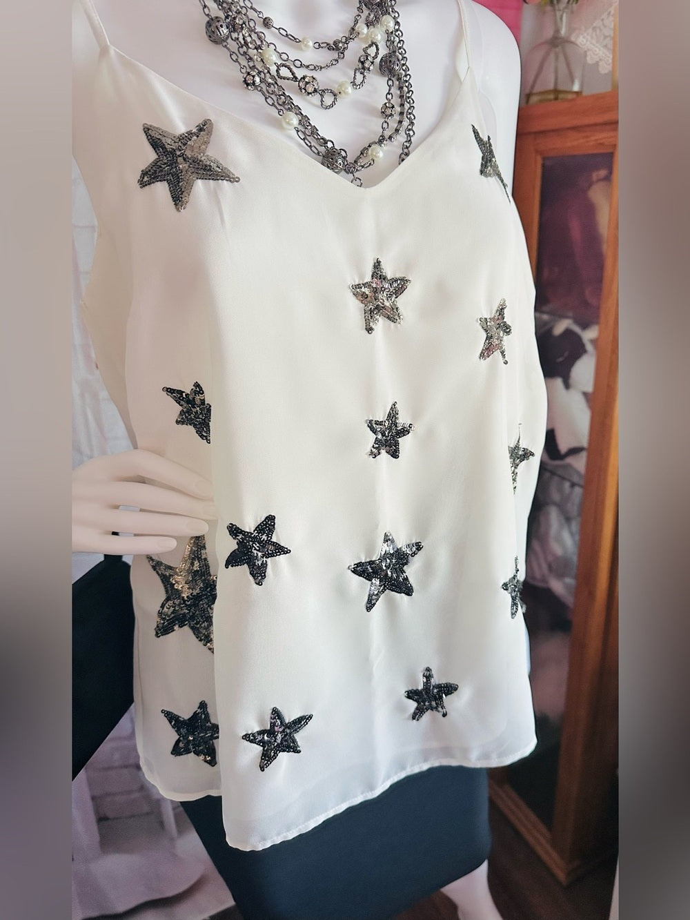 Two by Vince Camuto White Star Sequin Camisole