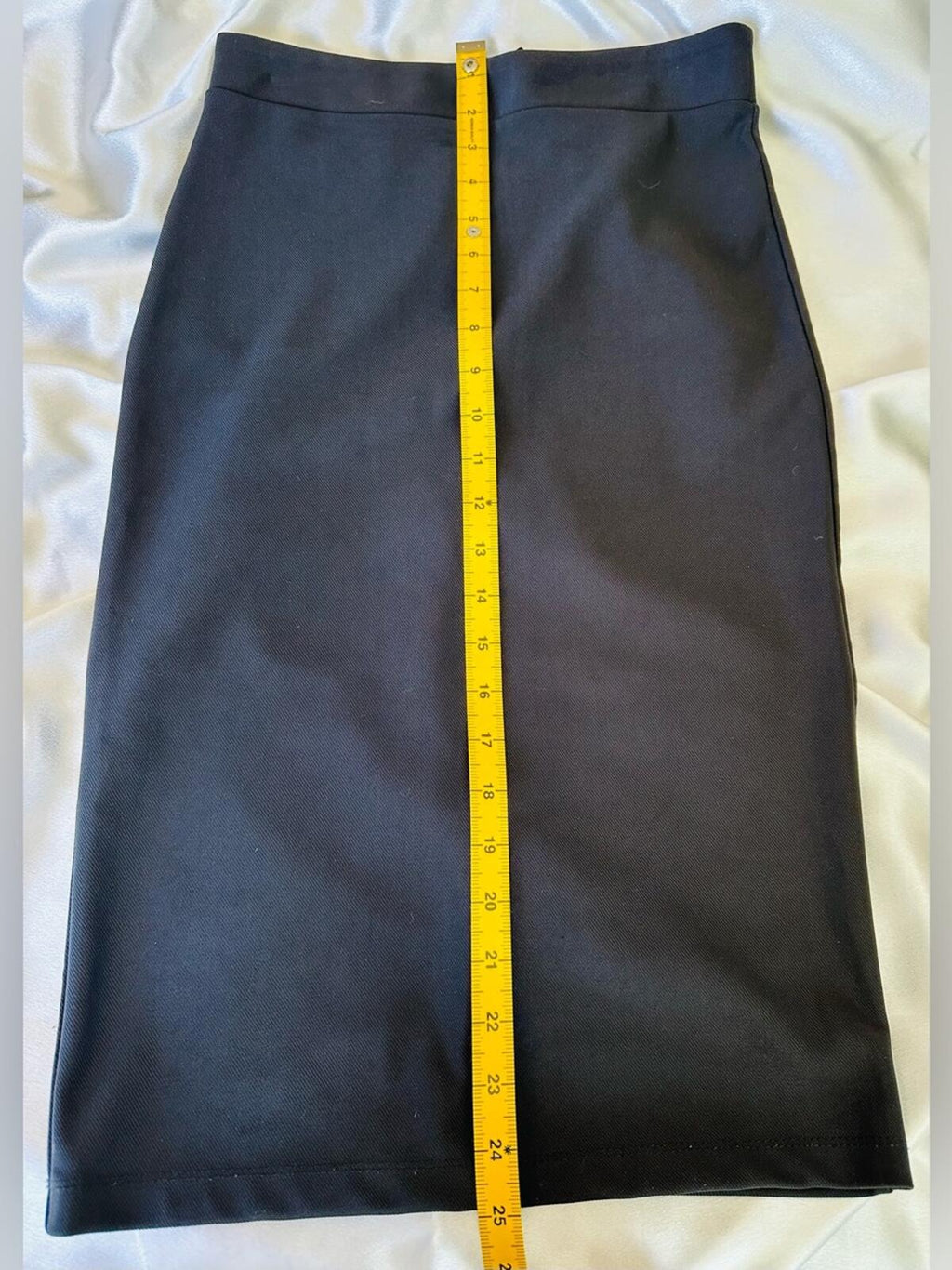 Forever 21 Black Pencil Skirt - Slim Professional Silhouette
