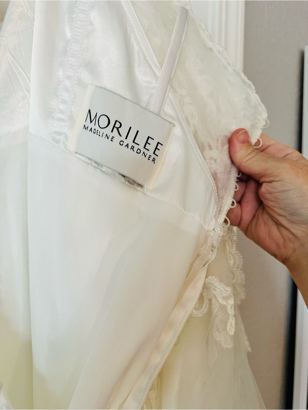 Madeline Gardner by Morilee Ivory Lace Wedding Gown Bridal Dress NEVER WORN