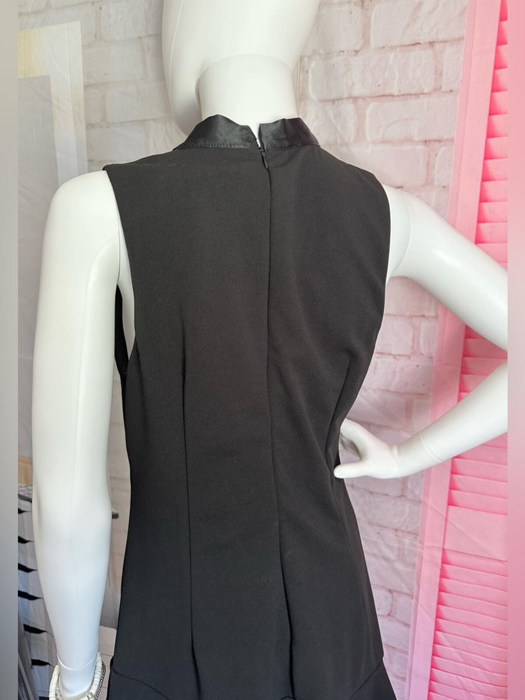 Betsey Johnson Sleeveless Black Dress