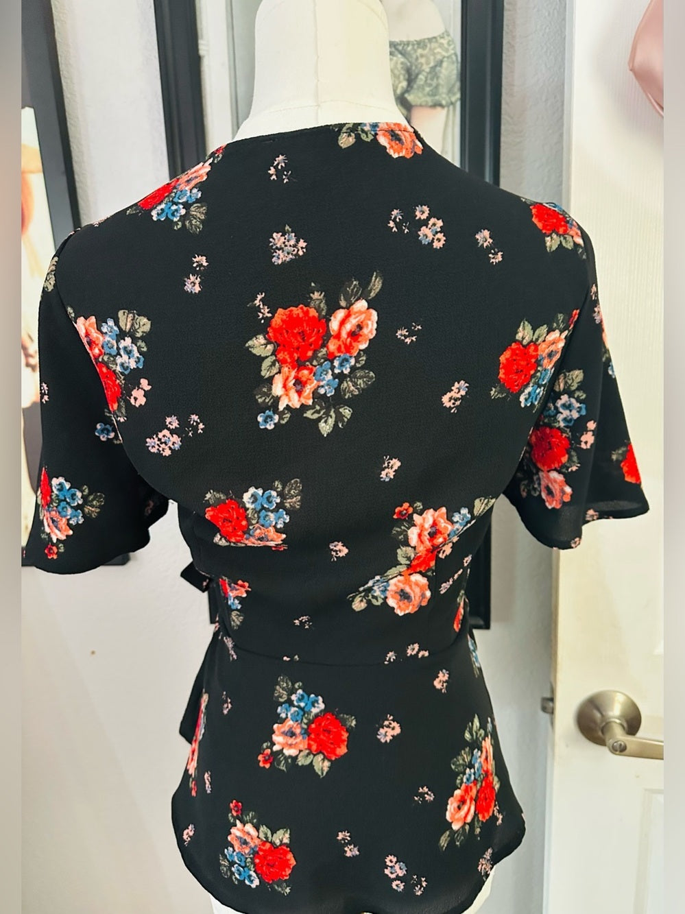 Meraki Black Floral Wrap Peplum Blouse Tie Waist Flutter Sleeve