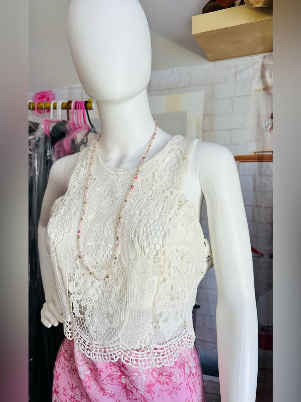 Lulu's White Lace Crochet Crop Top