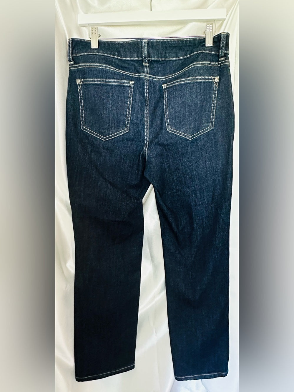 Chico’s Straight Leg Jeans Dark Wash Stretch 0.5 Short US 6