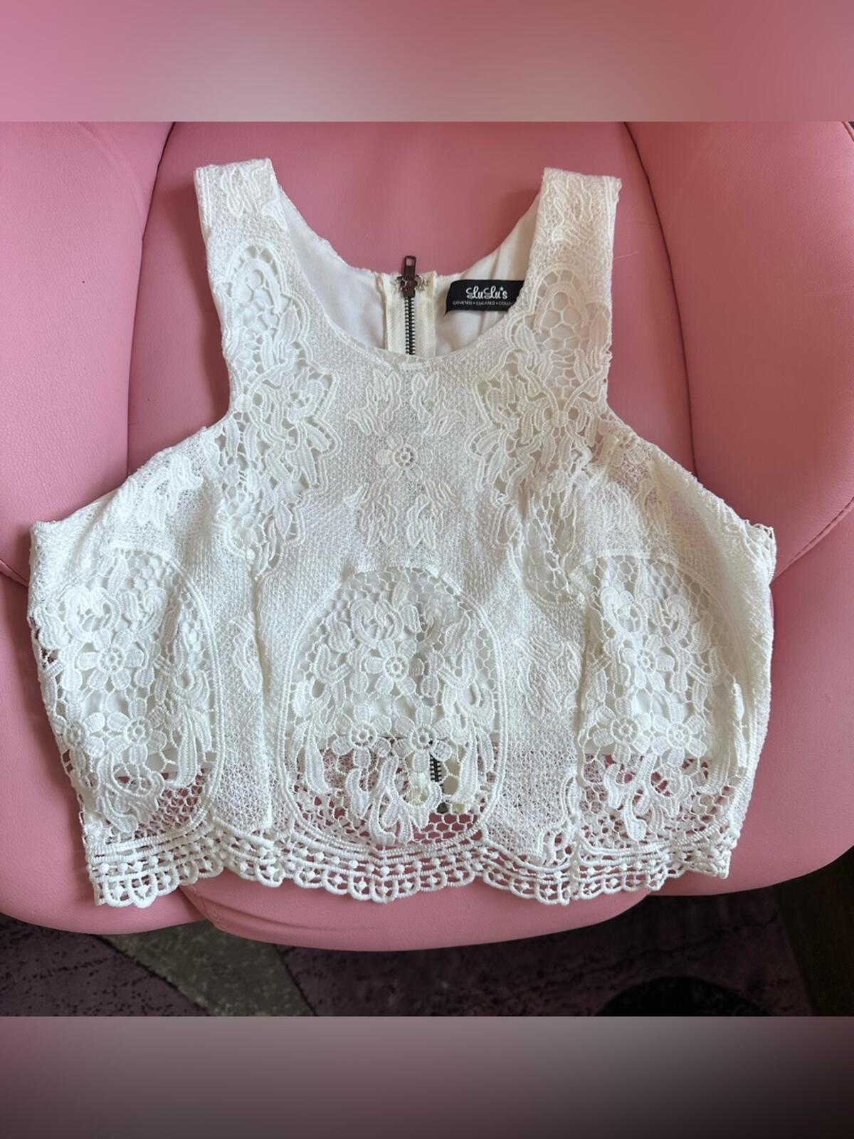 Lulu's White Lace Crochet Crop Top