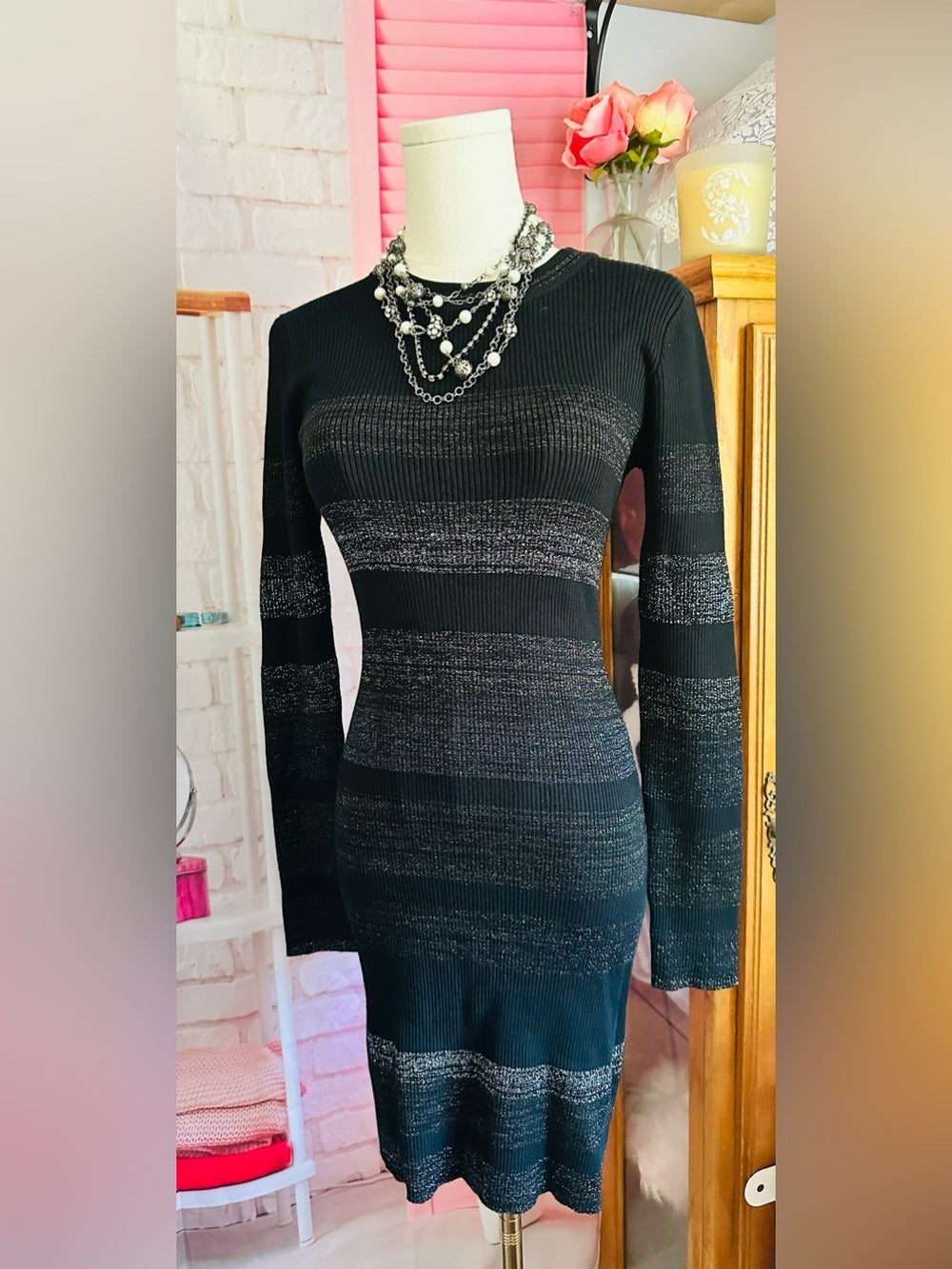John + Jenn Black Ribbed Metallic-Strip Long-Sleeve Bodycon Dress