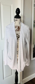 Verve Ami White Open-Front Knit Cardigan with Subtle Dot Detail