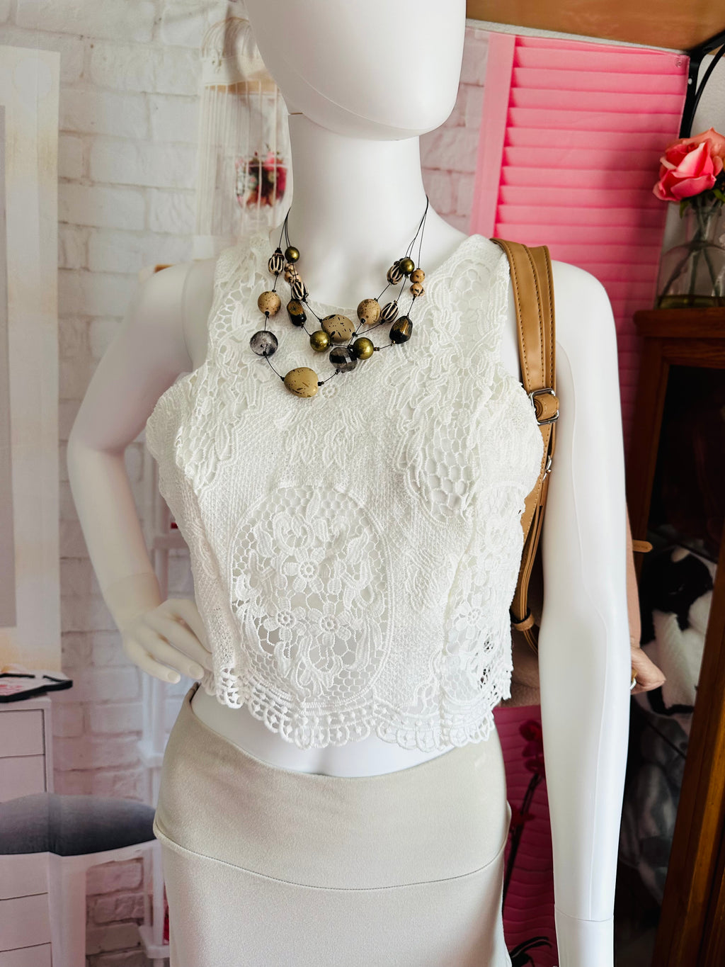 Lulu's White Lace Crochet Crop Top