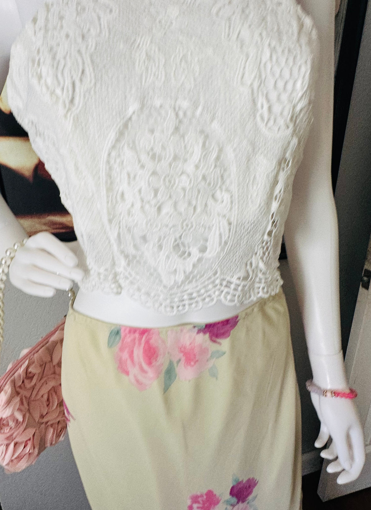 Lulu's White Lace Crochet Crop Top