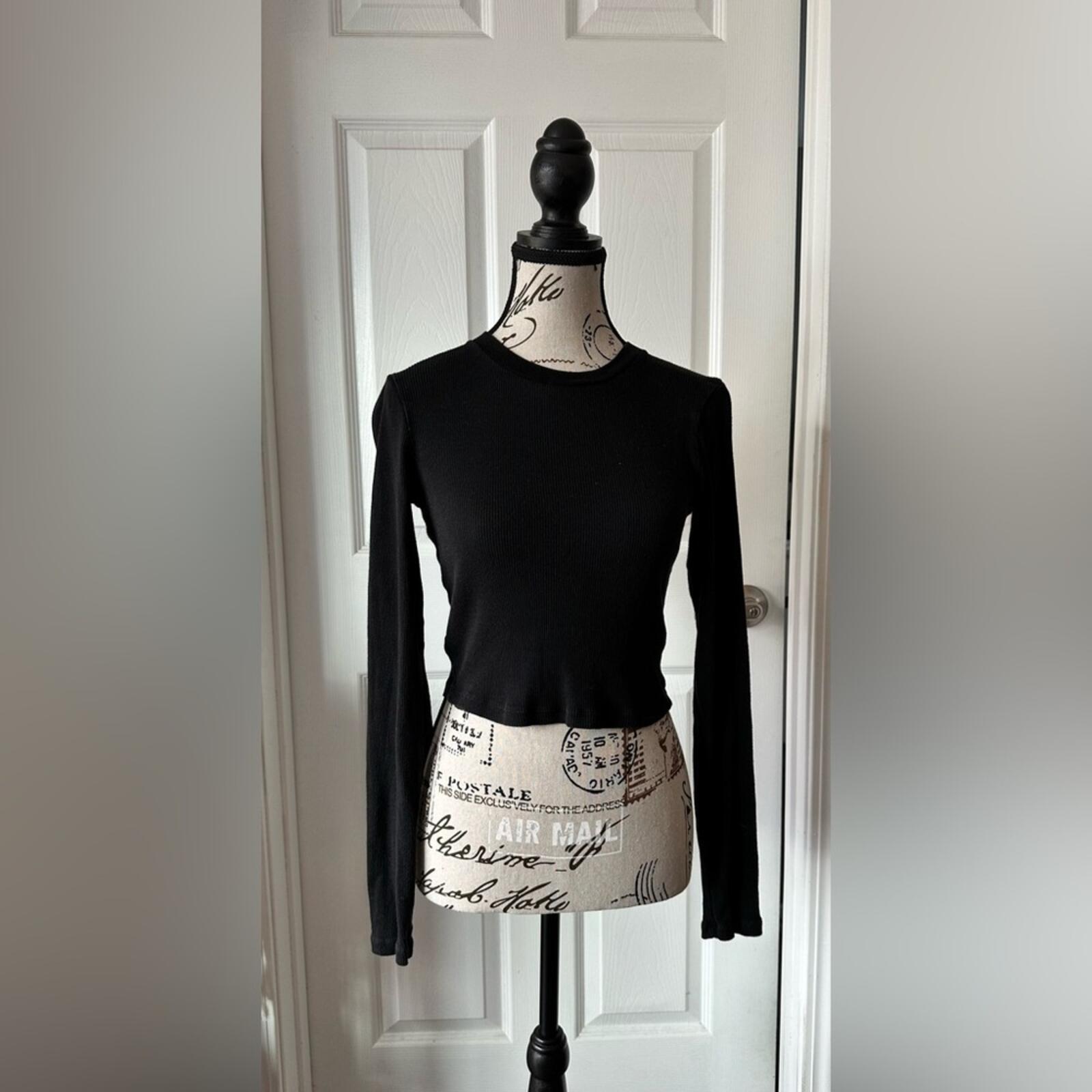 TNA Sleek Black Long Sleeve Crop Top