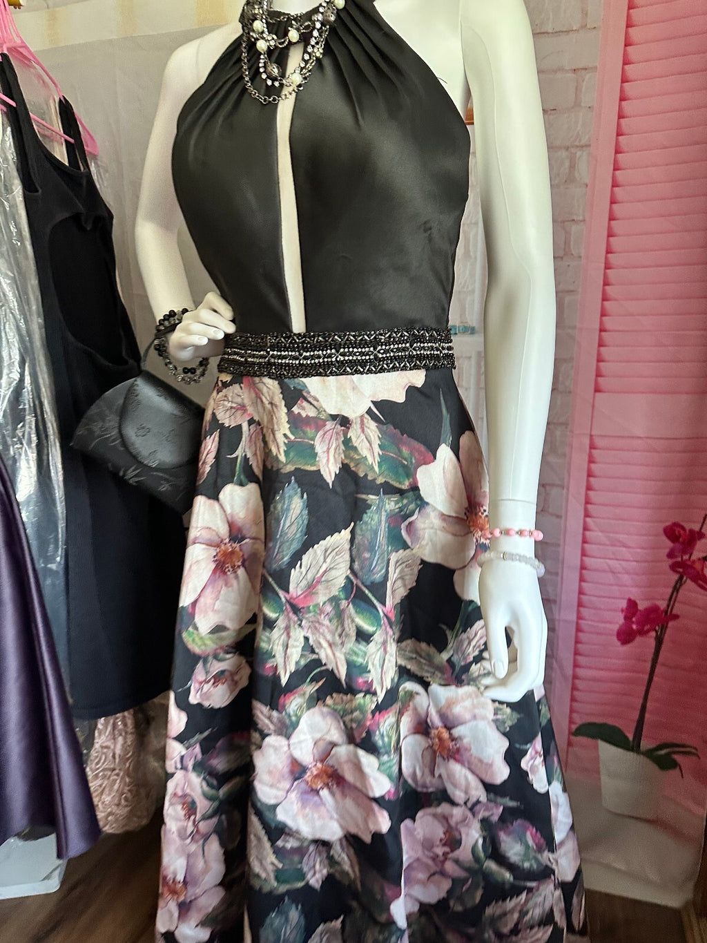 Chic Floral A-Line Party Dress in Black and Pink