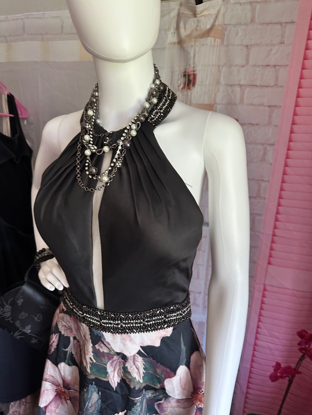 Chic Floral A-Line Party Dress in Black and Pink