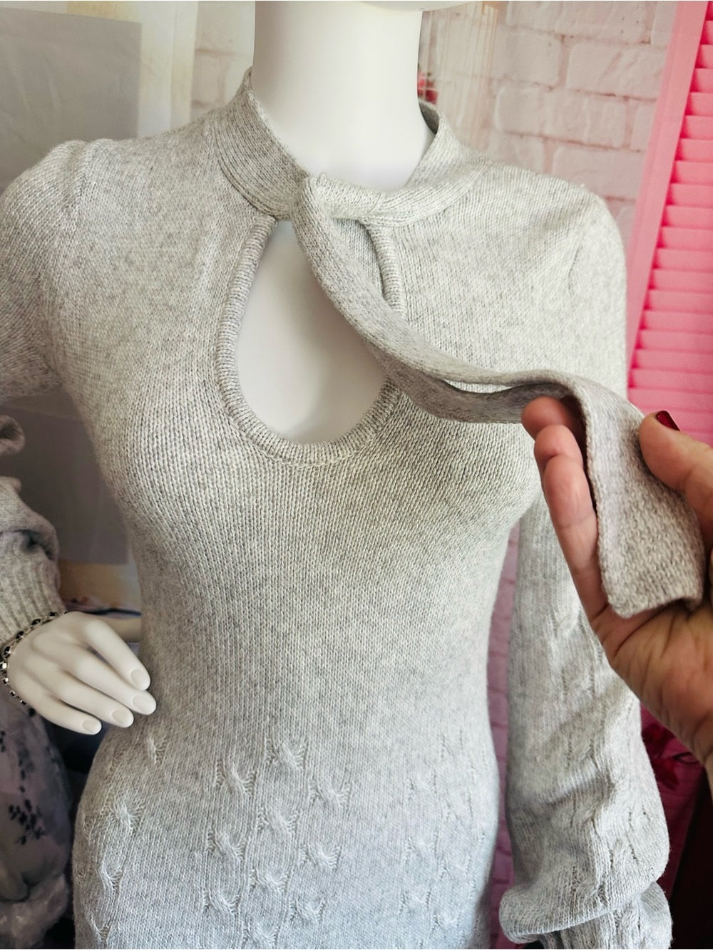 Calvin Klein Cream Tie-Neck Cable Knit Long Sleeve Dress