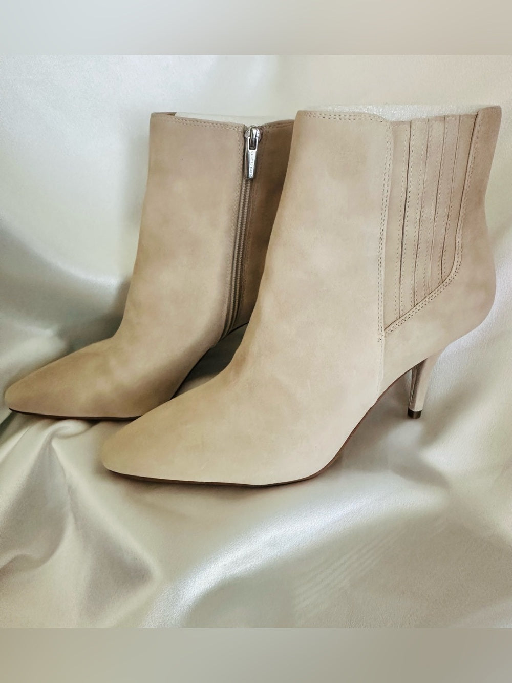 Vince Camuto Ambind Suede Booties