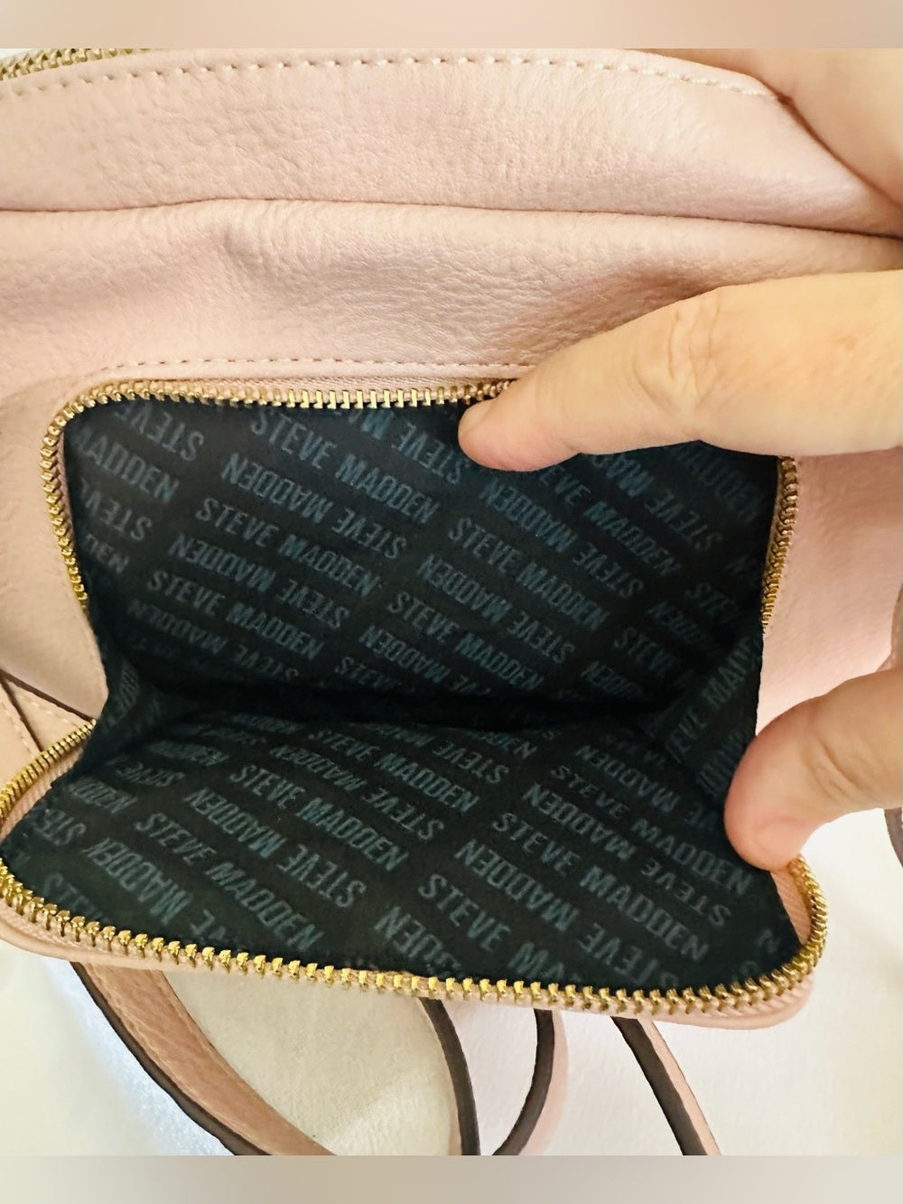 Steve Madden Blush Pink Pebbled Crossbody Bag Gold Hardware