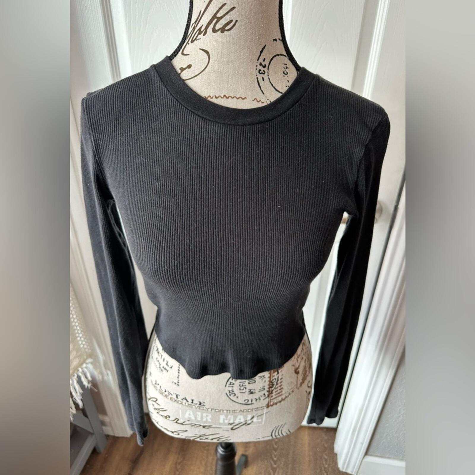 TNA Sleek Black Long Sleeve Crop Top