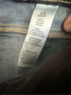 Chico’s Straight Leg Jeans Dark Wash Stretch 0.5 Short US 6