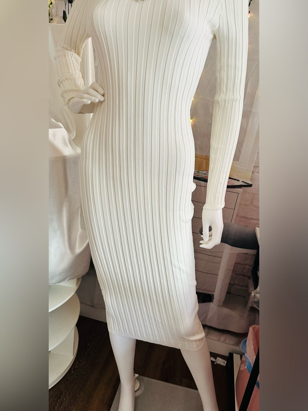 Forever 21 Ivory Ribbed Knit Long Sleeve Bodycon Dress