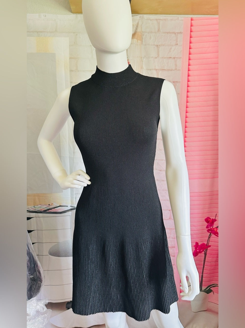 Theory Plaited Sleeveless Ribbed Knit Mock-Neck Dress—Black