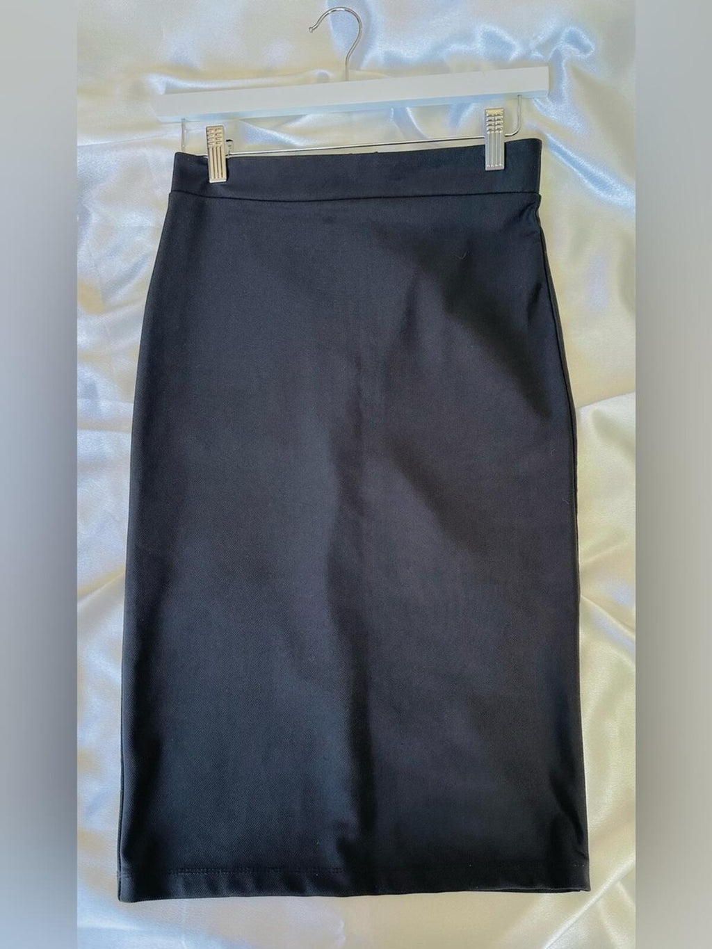 Forever 21 Black Pencil Skirt - Slim Professional Silhouette