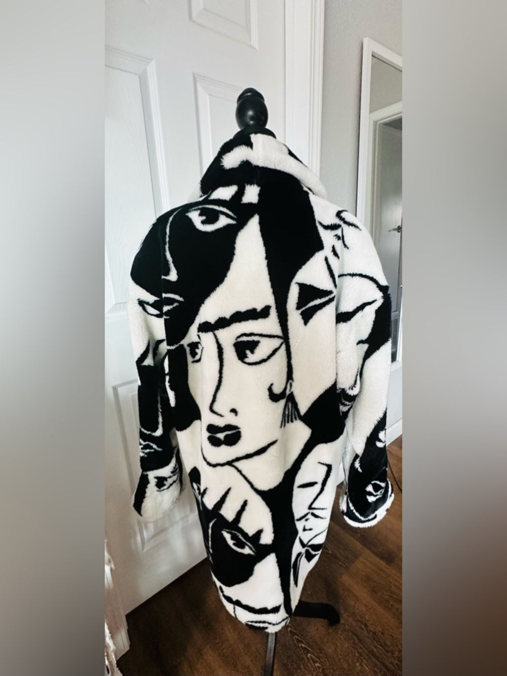 Vintage 80s Donnybrook Faux Fur Coat—Black & White Abstract Faces Art Print