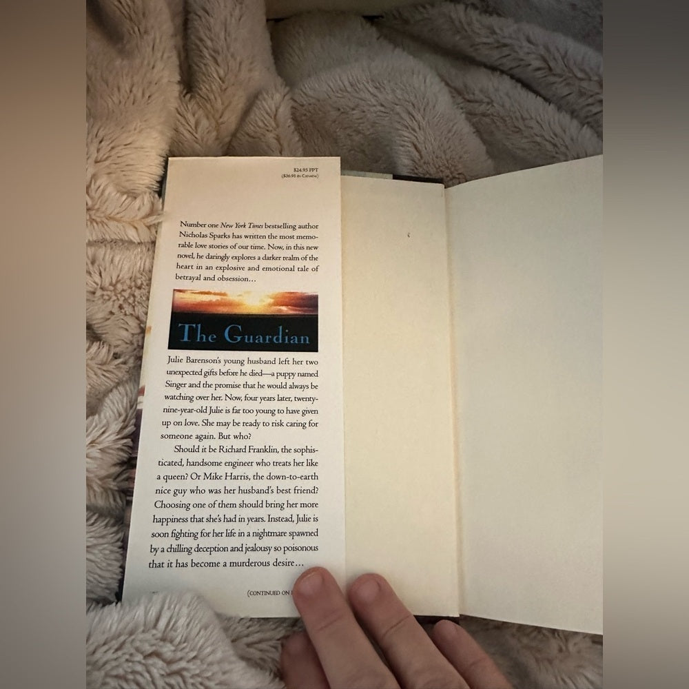 Nicholas Sparks 'The Guardian' Book (Hardcover)