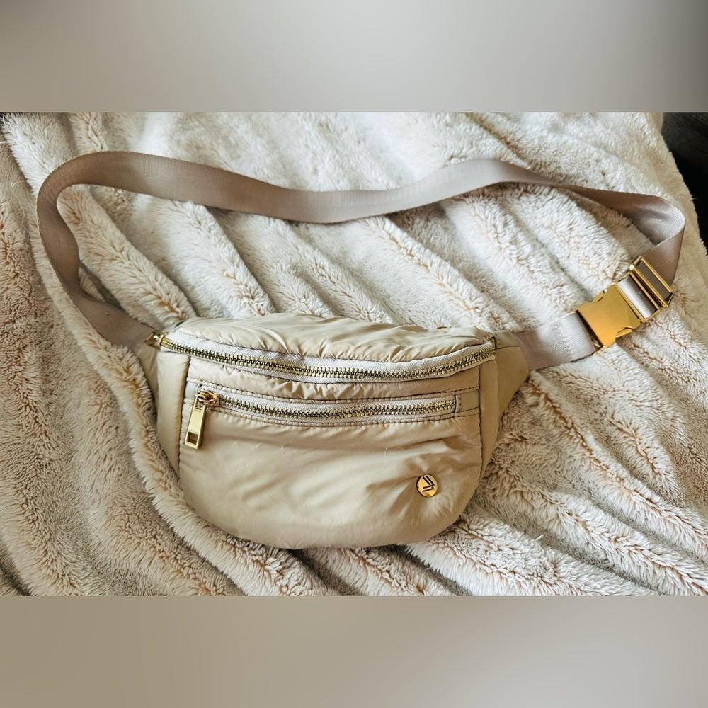 Essential Belt Bag
