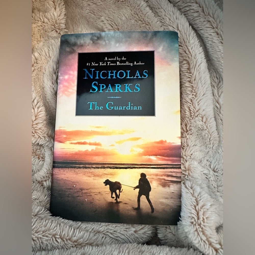 Nicholas Sparks 'The Guardian' Book (Hardcover)