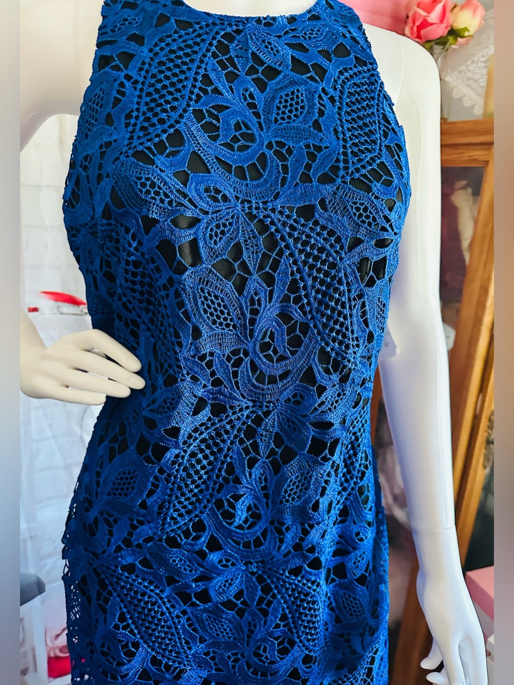 Alexia Admor Blue Guipure Lace Sheath Dress
