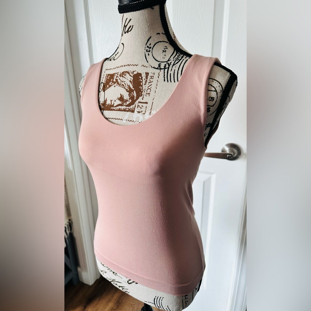 Seamless Fitted Sleeveless Tank Top